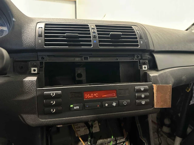 Bmw 3-serie 323i executive circuitauto/raceauto 93-hn-tp - afbeelding 9 van  20