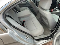 Bmw 3-serie 325i e90 personenauto - afbeelding 7 van  33