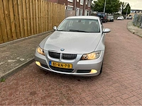 Bmw 3-serie 325i e90 personenauto - afbeelding 12 van  33