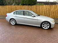 Bmw 3-serie 325i e90 personenauto - afbeelding 31 van  33