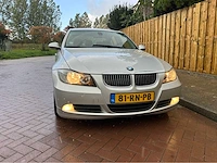Bmw 3-serie 325i e90 personenauto - afbeelding 33 van  33