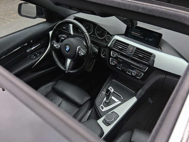 Bmw 3-serie 330e high executive m sport 2016 | kx-239-p - afbeelding 42 van  55