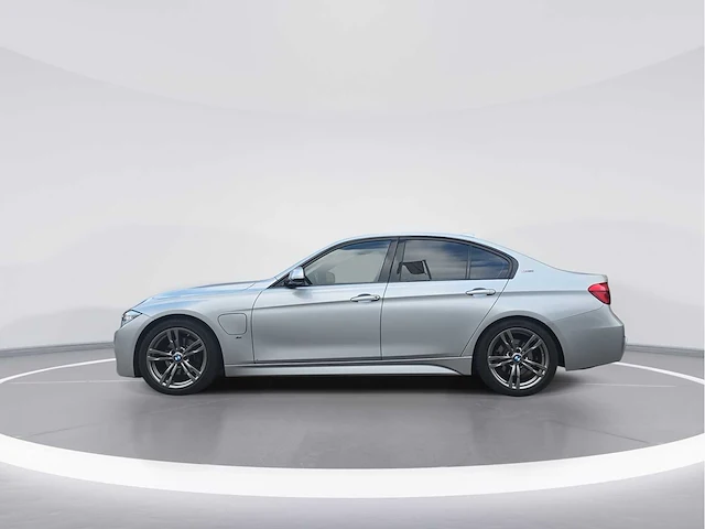 Bmw 3-serie 330e high executive m sport 2016 | kx-239-p - afbeelding 45 van  55