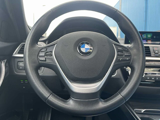 Bmw 3-serie 330e m sport 2017 | j-347-gv - afbeelding 15 van  28