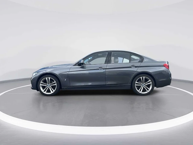 Bmw 3-serie 330e m sport 2017 | j-347-gv - afbeelding 3 van  28