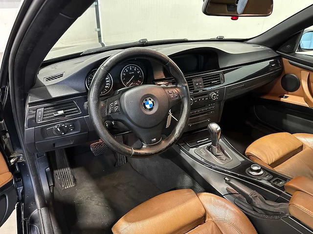 Bmw 3-serie cabrio 325i high executive 19-jfs-5 - afbeelding 13 van  26