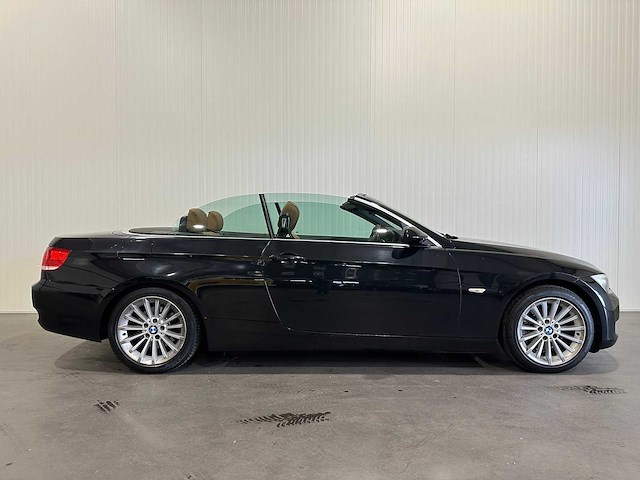 Bmw 3-serie cabrio 325i high executive 19-jfs-5 - afbeelding 23 van  26