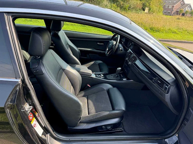 Bmw 3-serie coupé 325xi sport high executive 4x4 leder navi clima org.nl-auto 98-tv-gd - afbeelding 2 van  25