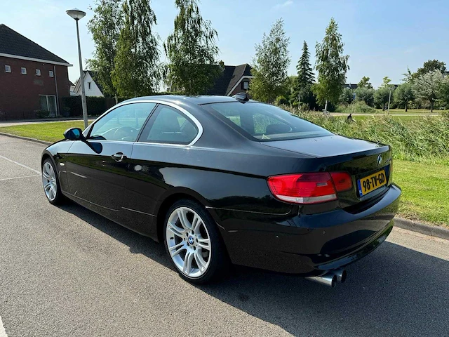 Bmw 3-serie coupé 325xi sport high executive 4x4 leder navi clima org.nl-auto 98-tv-gd - afbeelding 21 van  25