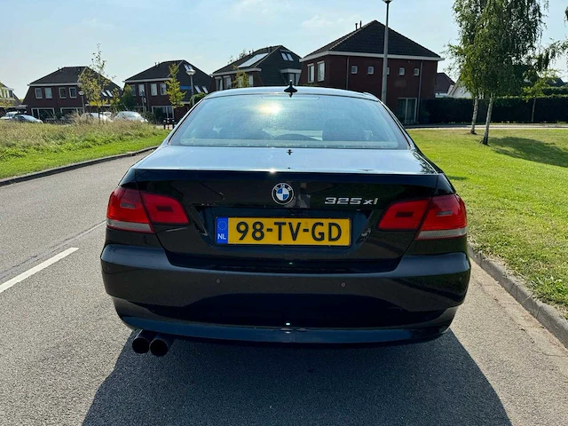 Bmw 3-serie coupé 325xi sport high executive 4x4 leder navi clima org.nl-auto 98-tv-gd - afbeelding 20 van  25