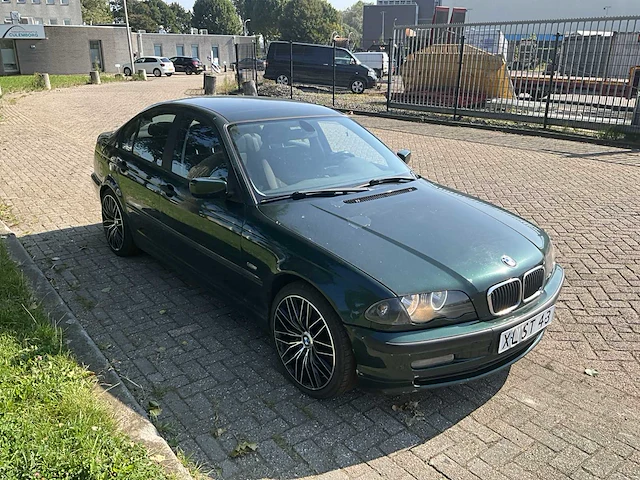 Bmw 3-serie personenauto - afbeelding 8 van  14