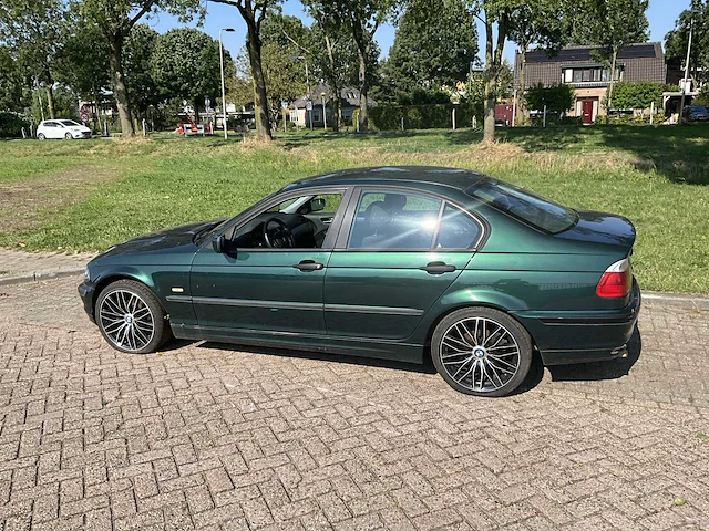 Bmw 3-serie personenauto - afbeelding 12 van  14