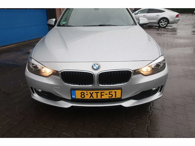 Bmw 3-serie touring 316i business, 8-xtf-51 - afbeelding 9 van  17