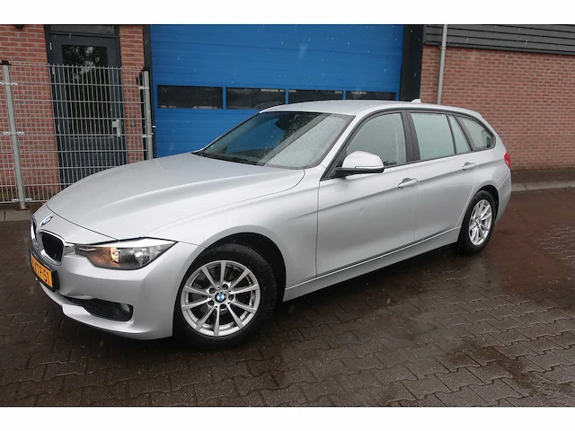 Bmw 3-serie touring 316i business, 8-xtf-51 - afbeelding 1 van  17