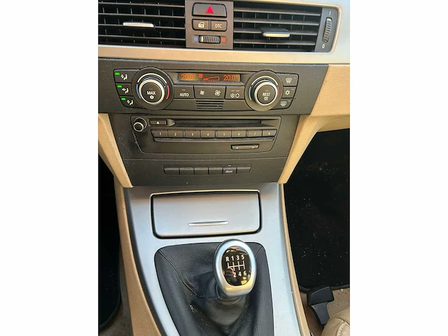 Bmw 3-serie touring 318d corporate lease business line car 2008 | 84-zp-sx - afbeelding 15 van  17