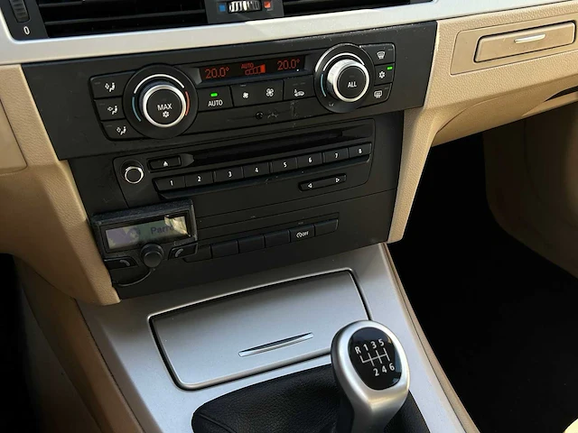 Bmw 3-serie touring 318d corporate lease business line | gj-211-x - afbeelding 14 van  34