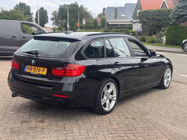 Bmw 3-serie touring 318d high executive , hb-876-p - afbeelding 12 van  18