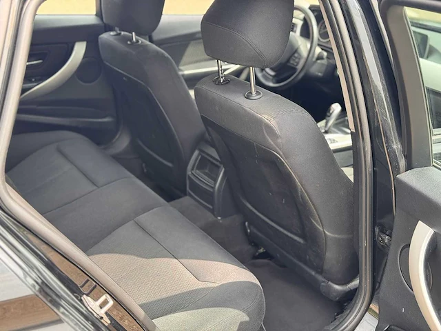 Bmw 3-serie touring 318d high executive , hb-876-p - afbeelding 16 van  18