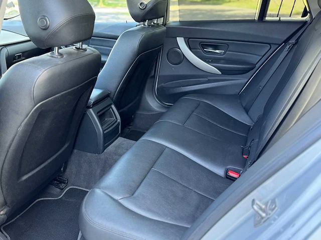 Bmw 3-serie touring 318d high executive xx-776-p - afbeelding 3 van  19