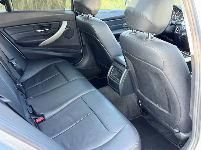 Bmw 3-serie touring 318d high executive xx-776-p - afbeelding 4 van  19
