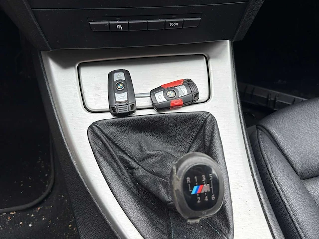 Bmw 3-serie touring 318i business line , 08-grd-1 - afbeelding 2 van  16