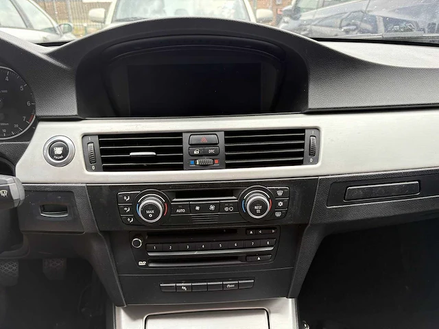 Bmw 3-serie touring 318i business line , 08-grd-1 - afbeelding 16 van  16