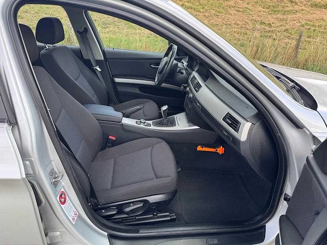 Bmw 3-serie touring 318i business line 36-ptt-9 - afbeelding 13 van  40