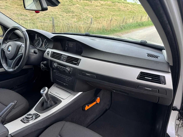 Bmw 3-serie touring 318i business line 36-ptt-9 - afbeelding 16 van  40