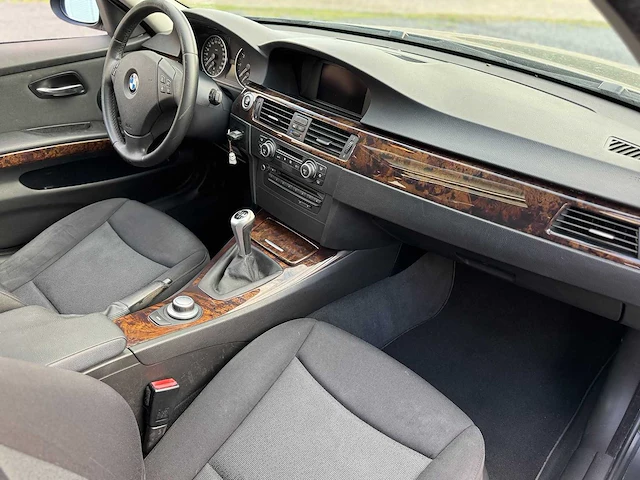 Bmw 3-serie touring 318i business line 59-xg-rj - afbeelding 7 van  17