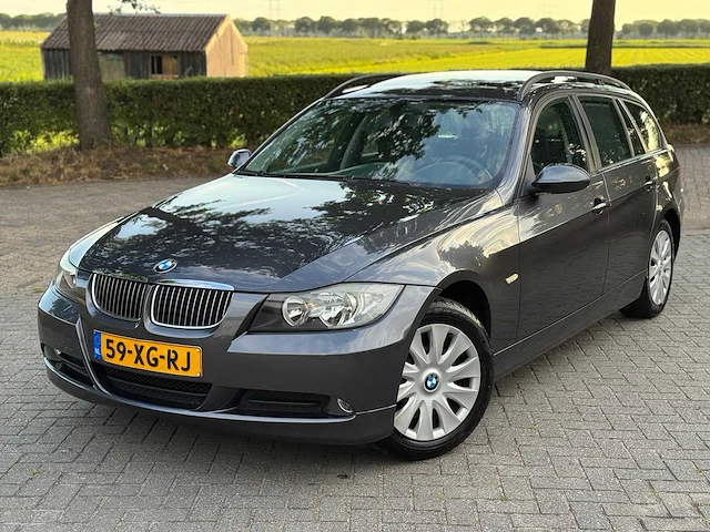 Bmw 3-serie touring 318i business line 59-xg-rj - afbeelding 1 van  17