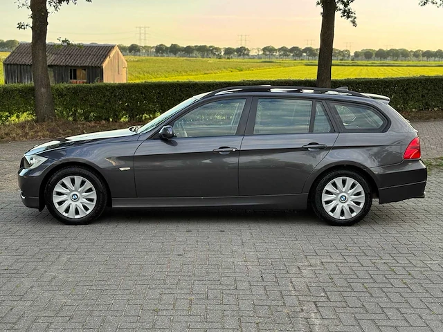 Bmw 3-serie touring 318i business line 59-xg-rj - afbeelding 10 van  17