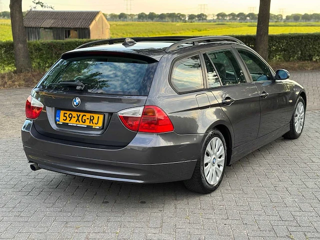 Bmw 3-serie touring 318i business line 59-xg-rj - afbeelding 13 van  17