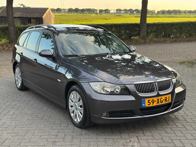 Bmw 3-serie touring 318i business line 59-xg-rj - afbeelding 15 van  17