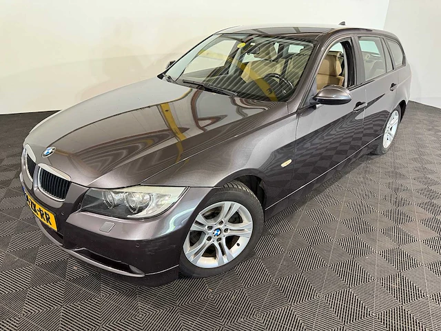 Bmw 3-serie touring 318i business line, 91-zk-rr - afbeelding 1 van  13