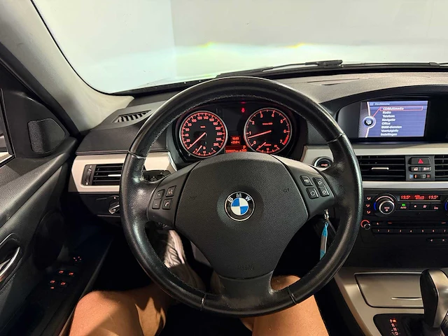 Bmw 3-serie touring 318i luxury line, 12-shp-8 - afbeelding 3 van  15