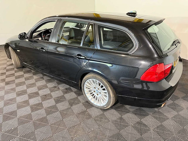 Bmw 3-serie touring 318i luxury line, 12-shp-8 - afbeelding 8 van  15