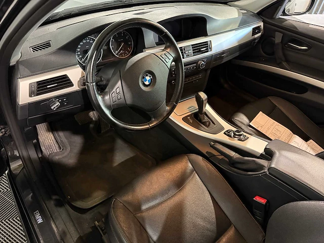 Bmw 3-serie touring 318i luxury line, 12-shp-8 - afbeelding 15 van  15