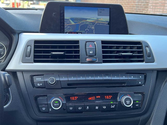 Bmw 3-serie touring 320d | 4-kgz-86 - afbeelding 13 van  29