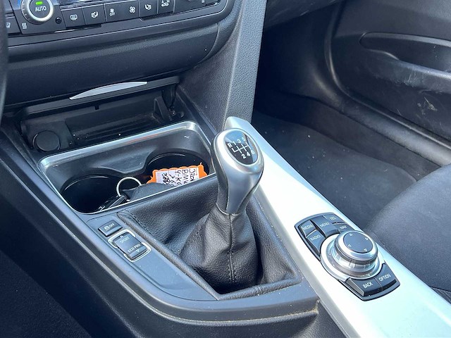 Bmw 3-serie touring 320d | 4-kgz-86 - afbeelding 14 van  29