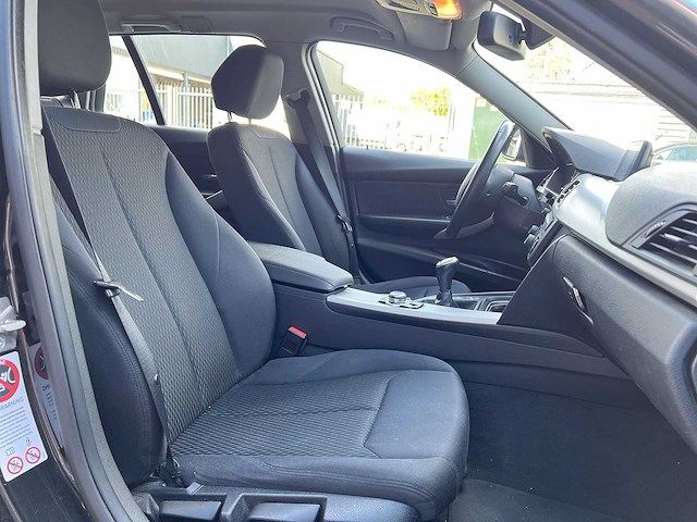 Bmw 3-serie touring 320d | 4-kgz-86 - afbeelding 21 van  29