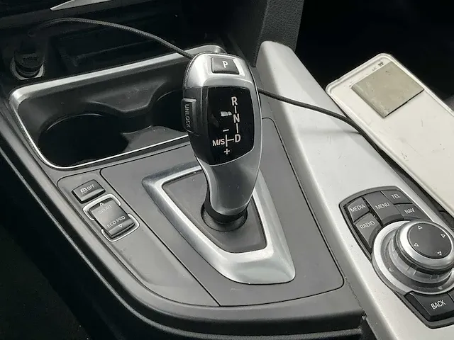 Bmw 3-serie touring 320d automaat 2012, p-005-jr - afbeelding 15 van  28