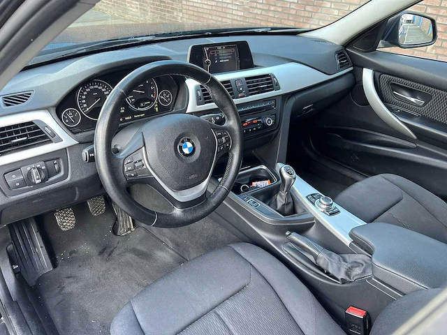 Bmw 3-serie touring 320d efficientdynamics edition executive upgrade 2013 | 4-kgz-86 - afbeelding 26 van  29