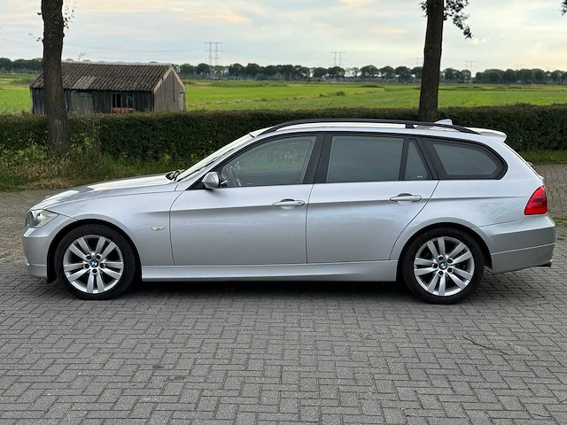 Bmw 3-serie touring 320i business line 2008 01-ghk-8 - afbeelding 10 van  17