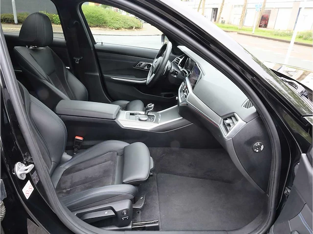 Bmw 3-serie touring 320i executive edition automaat 2021 origineel nl, k-494-lh - afbeelding 27 van  40
