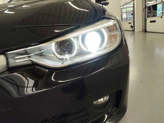 Bmw 3-serie touring 320i high executive ; 7-sfr-36 - afbeelding 8 van  18