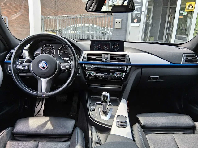 Bmw 3-serie touring 320i high executive m sport 2017 | np-050-r - afbeelding 7 van  45