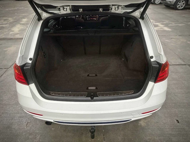 Bmw 3 serie touring 320i upgrade edition , ; 1-sbf-43 - afbeelding 7 van  15