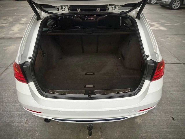 Bmw 3 serie touring 320i upgrade edition , ; 1-sbf-43 - afbeelding 7 van  15
