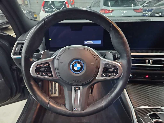 Bmw 3-serie touring 330e xdrive 2023 | s-105-ll - afbeelding 17 van  31