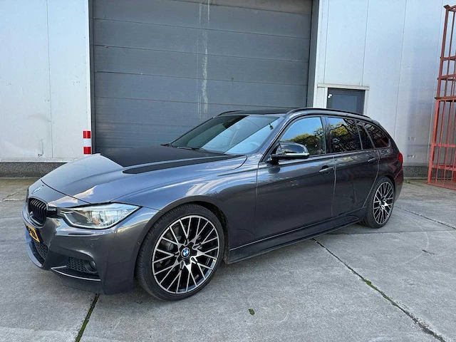 Bmw 3-serie touring m328i xdrive m-competition 19'' high exe full options x-327-tb - afbeelding 10 van  53